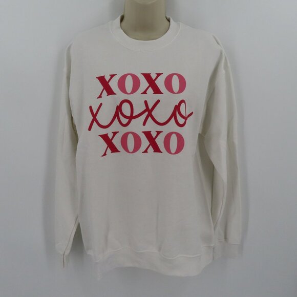 Gildan Womens Medium XOXO Valentine Love Pink White Crewneck Sweatshirt Pullover - Picture 8 of 9